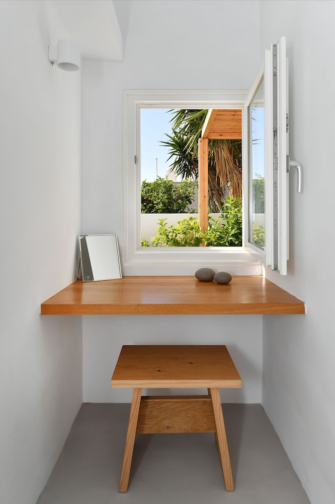 Thiro Villas Santorini 19/27