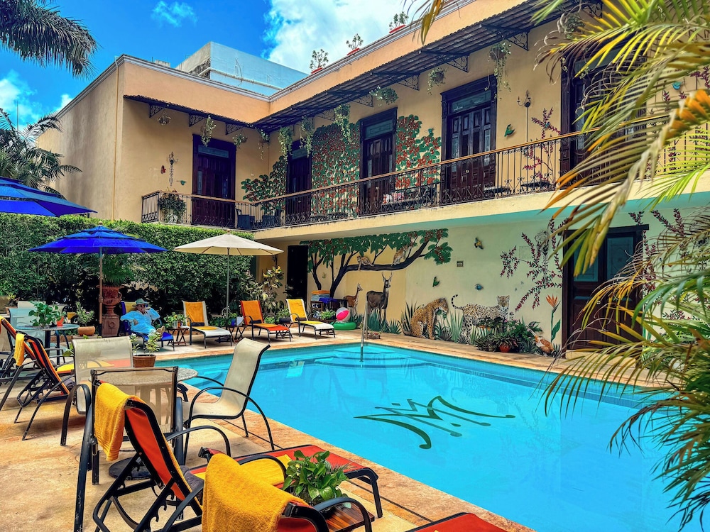 Mansion Merida on the Park 63/65