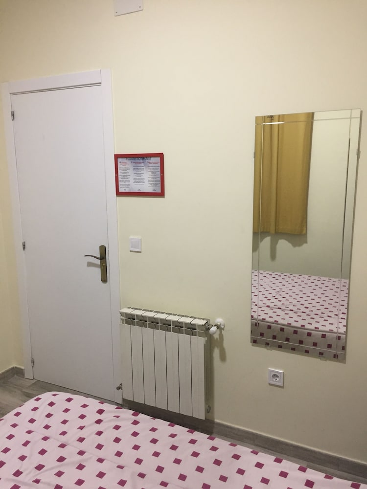 JQC Rooms 4/33