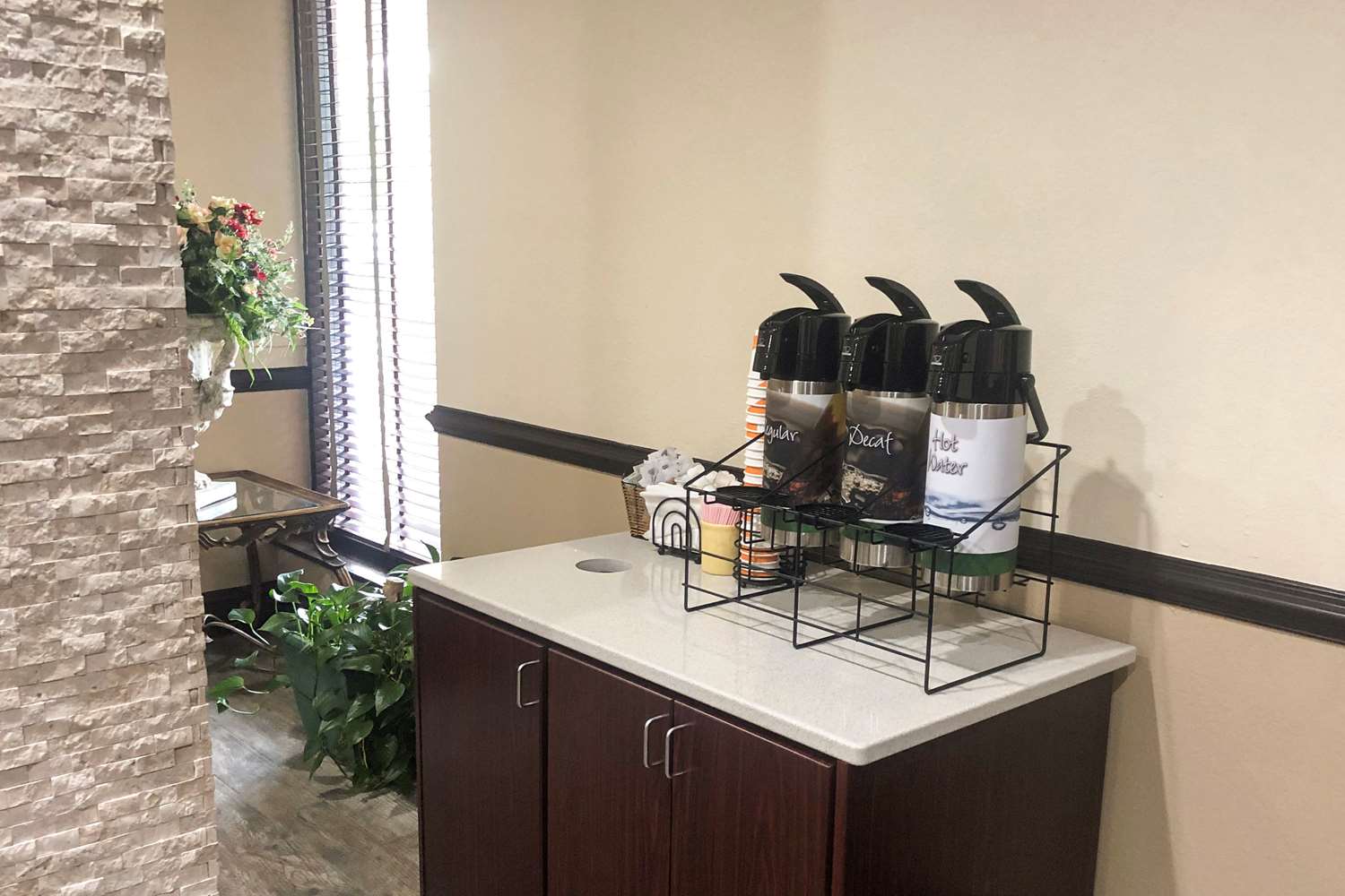 Quality Inn Morganton Southeast 12/34