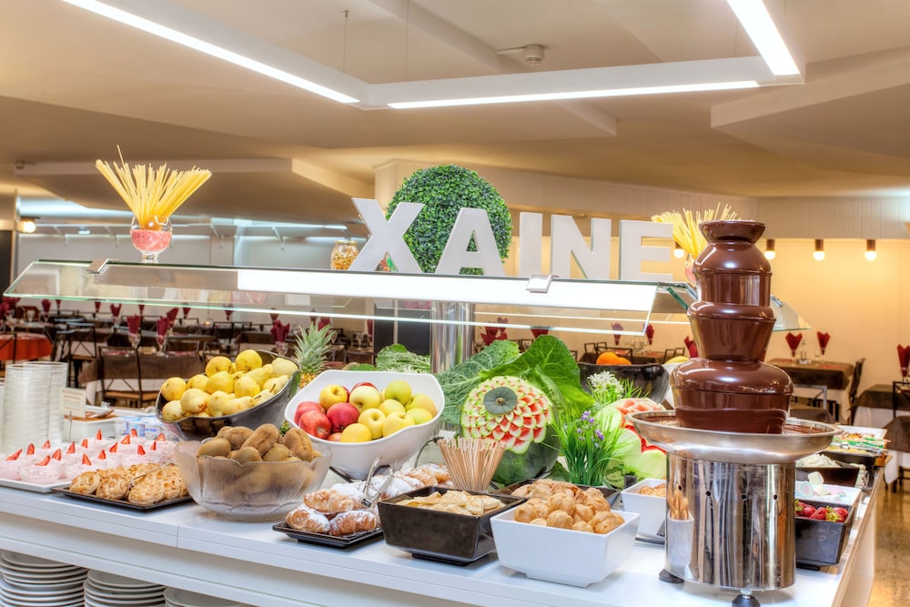 Xaine Park 50/73
