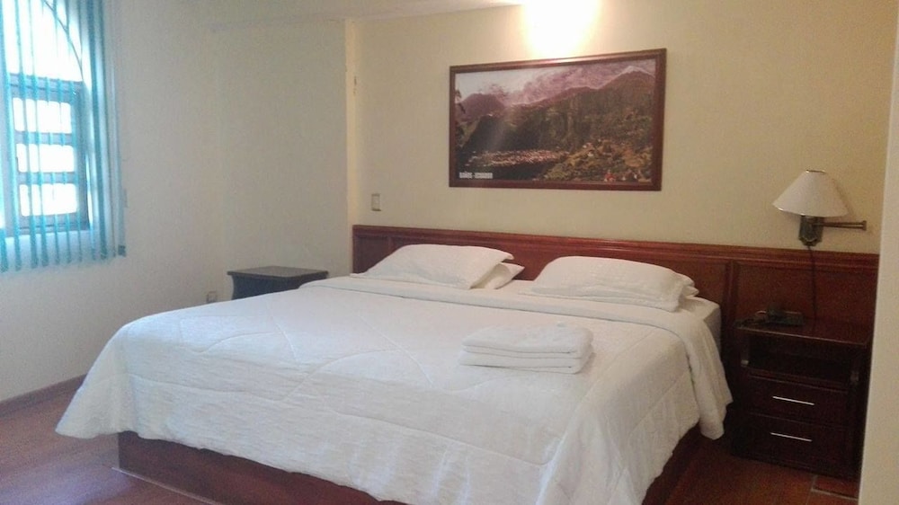 Hotel Donde Marcelo 28/68