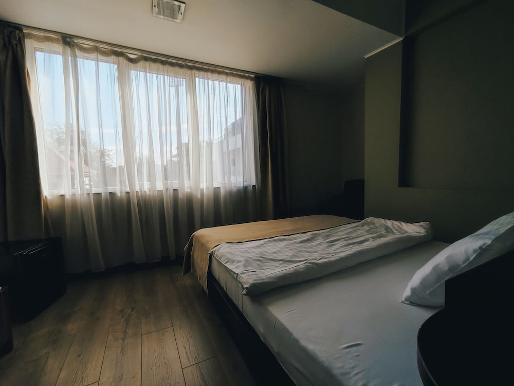 Hotel Graffiti 32/55