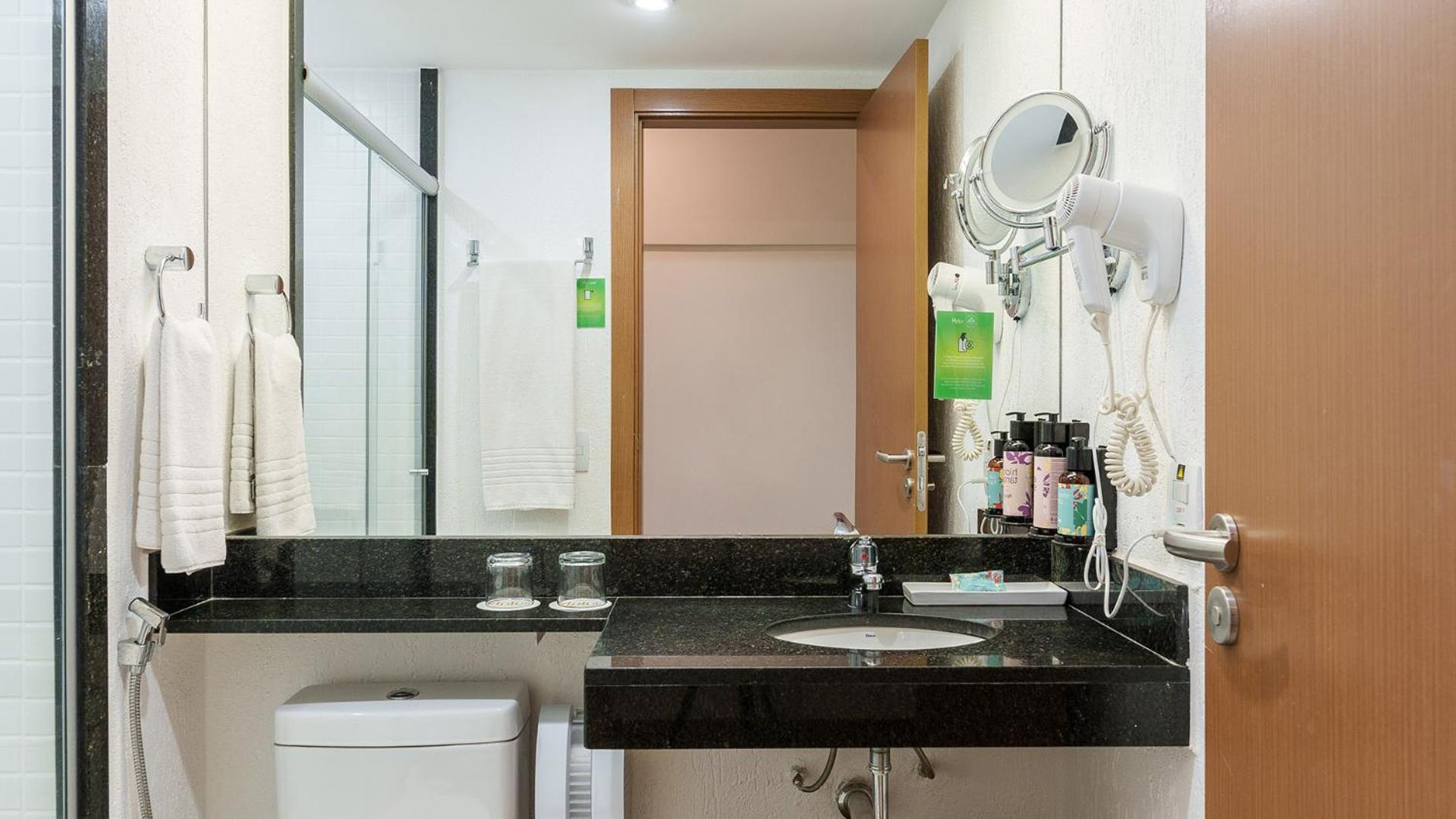 Room, Double Bed, City View 5/6