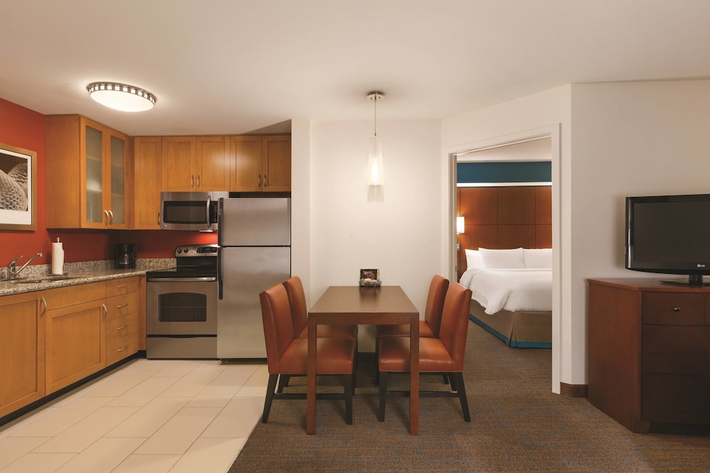 Residence Inn Greenville 17/24