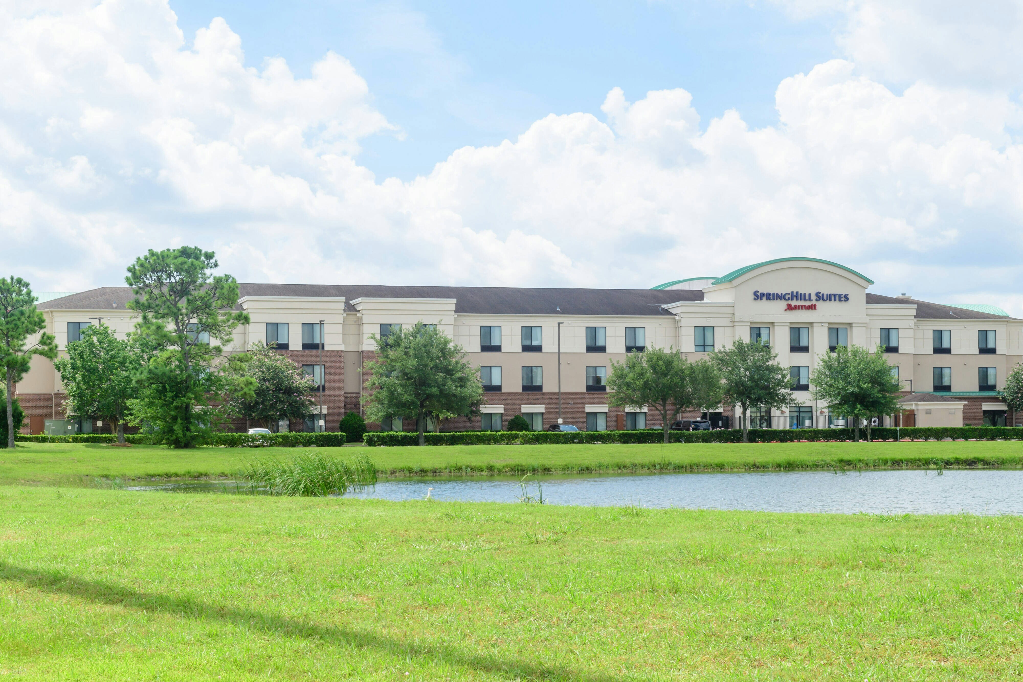 Springhill Suites Houston Pearland 15/16