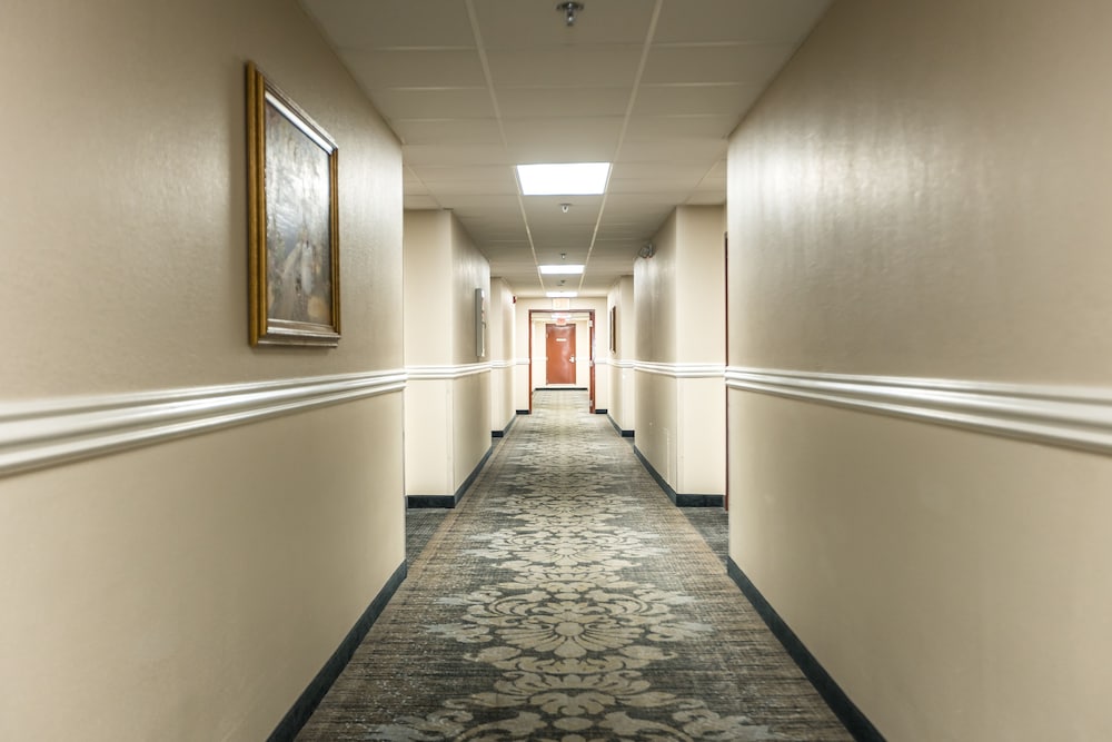 Savannah House Hotel 57/64