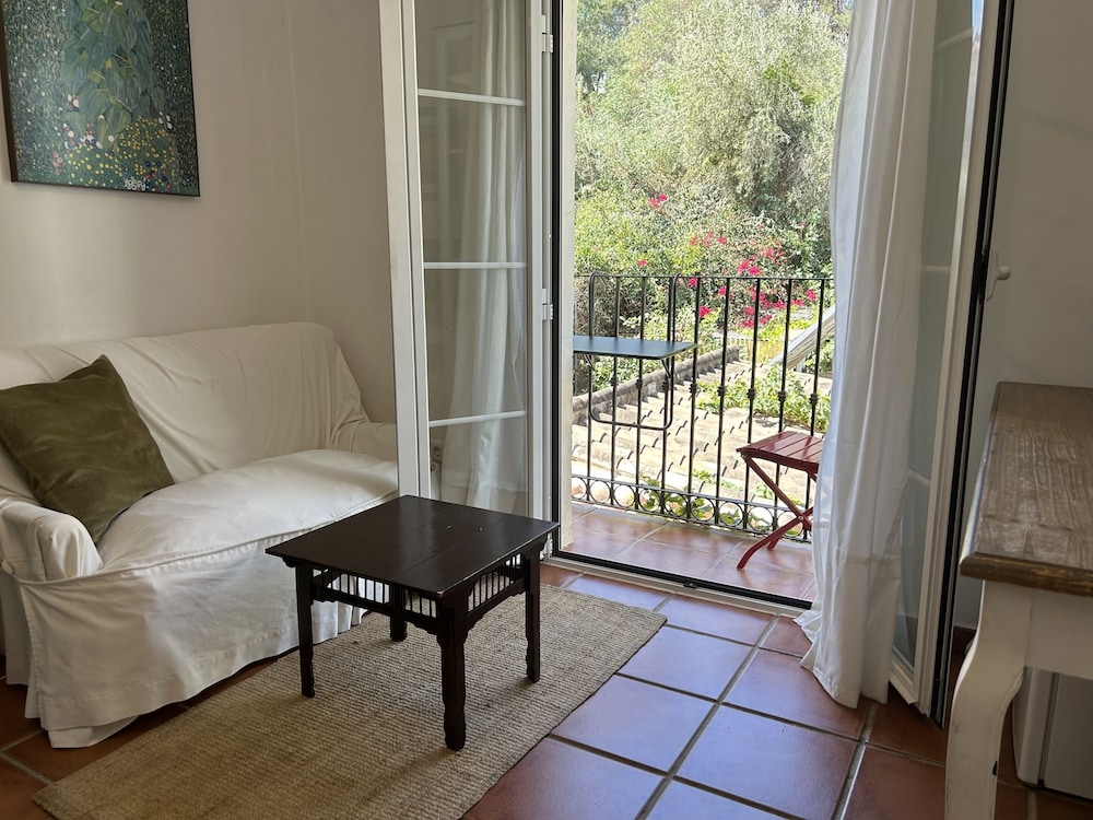 At Home In Malaga Bed And Breakfast 14/55