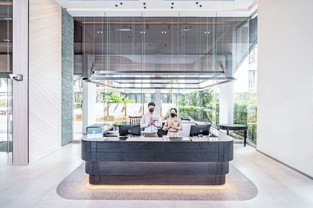 Amanta Hotel & Residence Ratchada 7/50