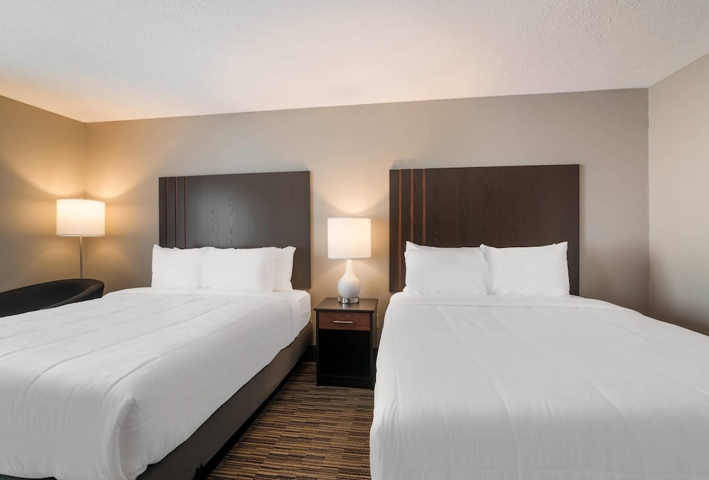 غرفة قياسية بسريرين كوين، Quality Inn & Suites South Portland, ME 10/10