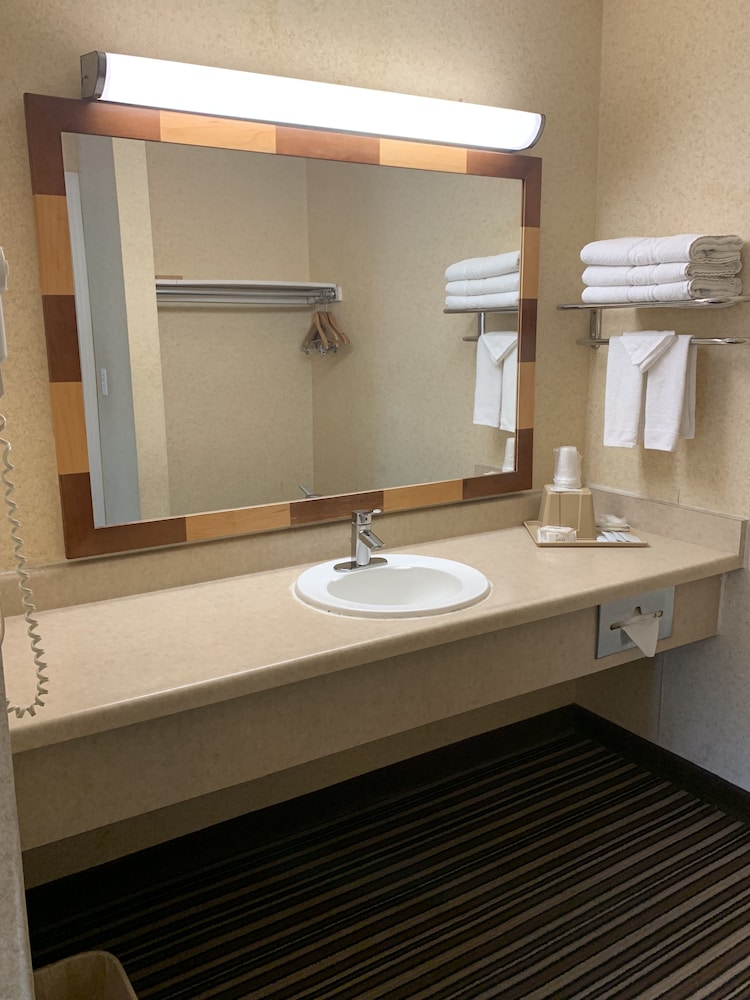 Buena Park Inn 13/63