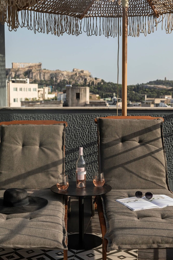 PLAY Theatrou Athens, a member of Brown Hotels 45/50