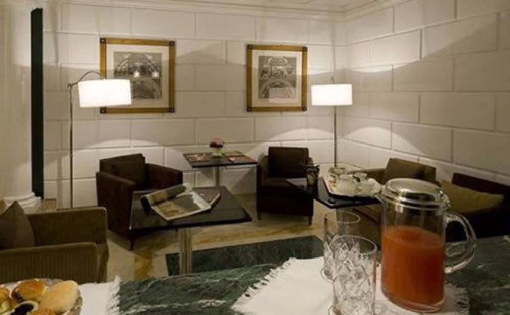 Duca D Alba Hotel 34/41