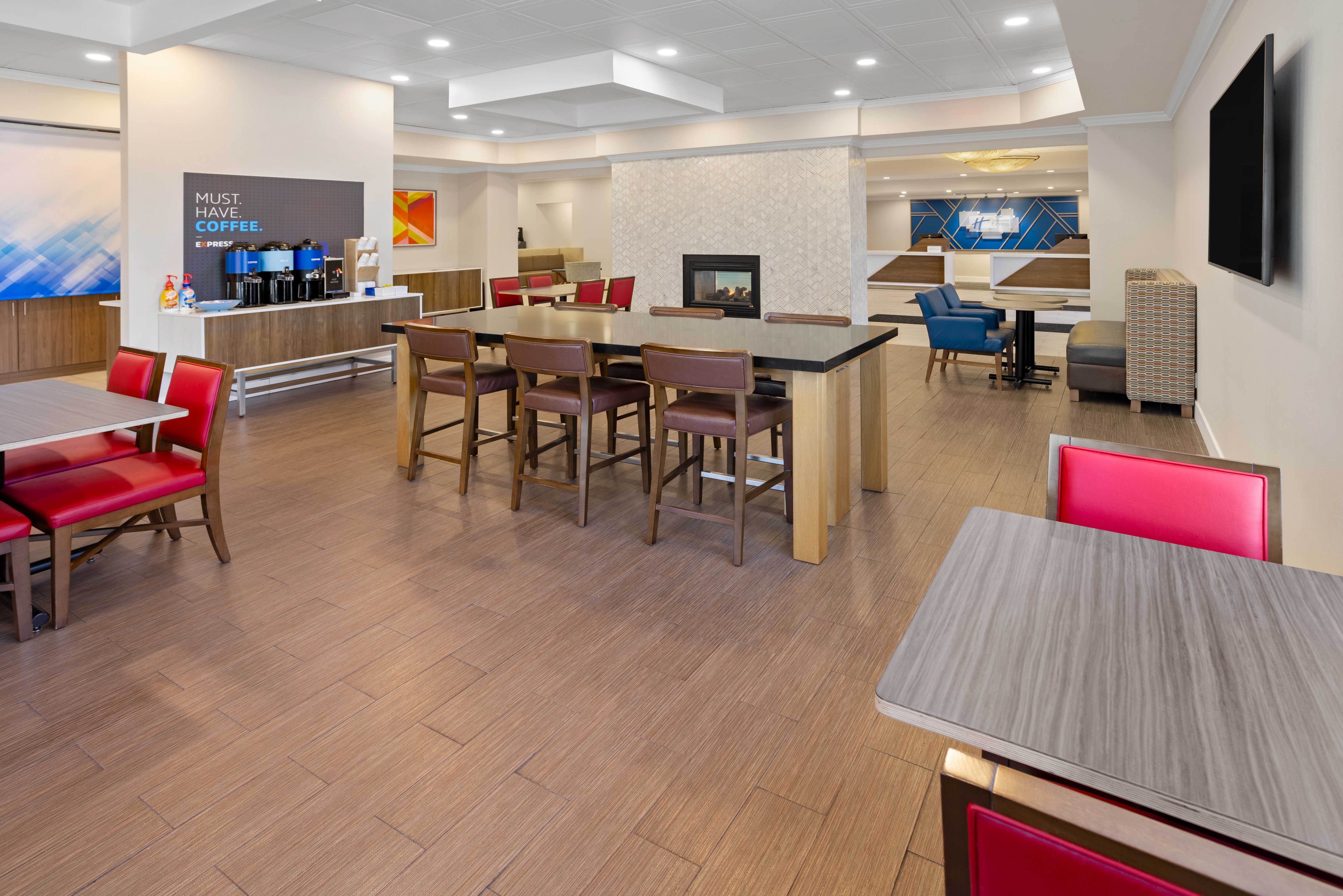 Holiday Inn Express Stony Brook-Long Island 43/57