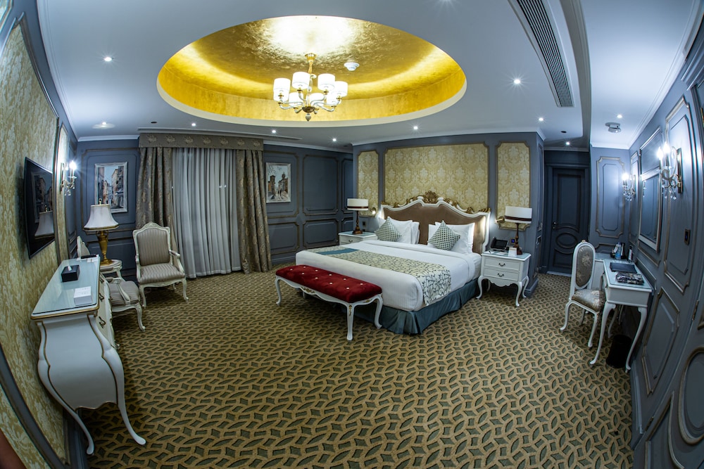 Triumph Luxury Hotel 55/64