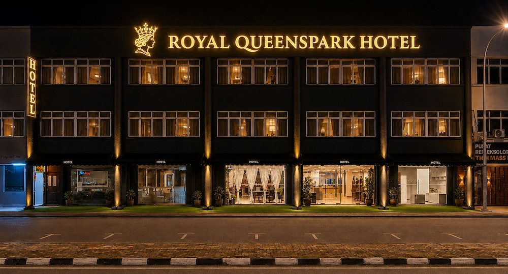 Desa Queenspark Hotel 3/77