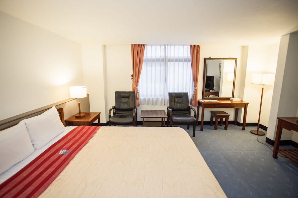 East Coast Hotel 31/71