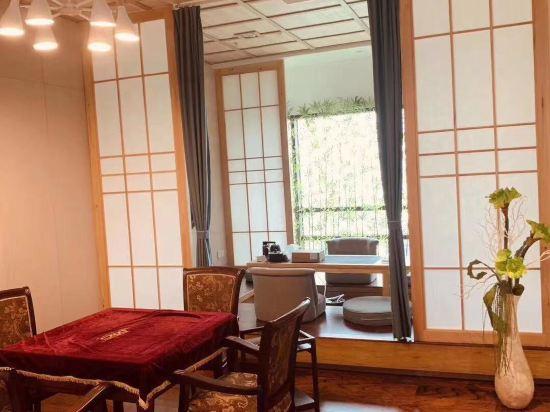 Vienna International Hotel (Mianyang High Speed Railway Station) 40/49