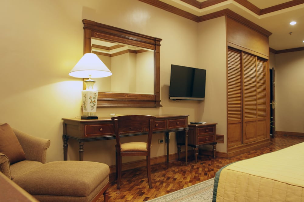 Herald Suites 28/50