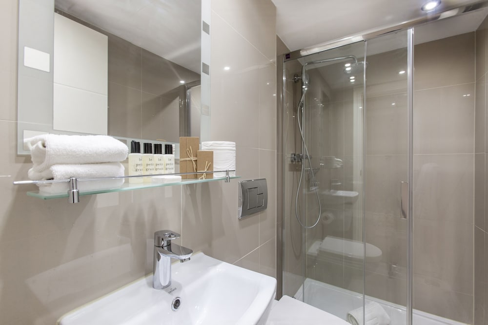Hotel Shepherds Bush London 8/46