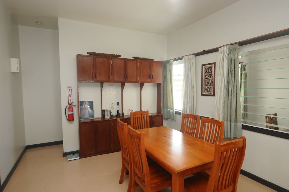 Talofa Inn 32/50