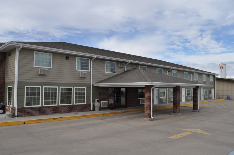 Boarders Inn and Suites Broken Bow 6/43