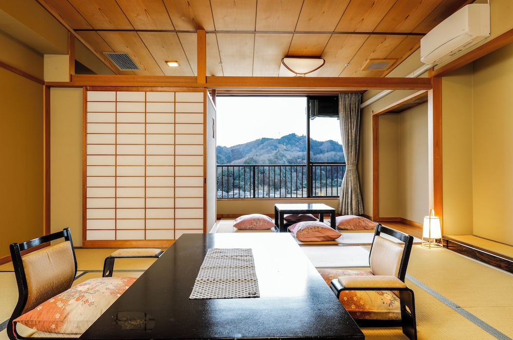 ROOM, TATAMI, WEST WING