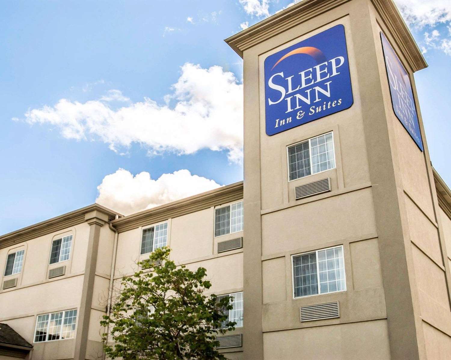 Sleep Inn Suites Lake of the Ozarks 2/52