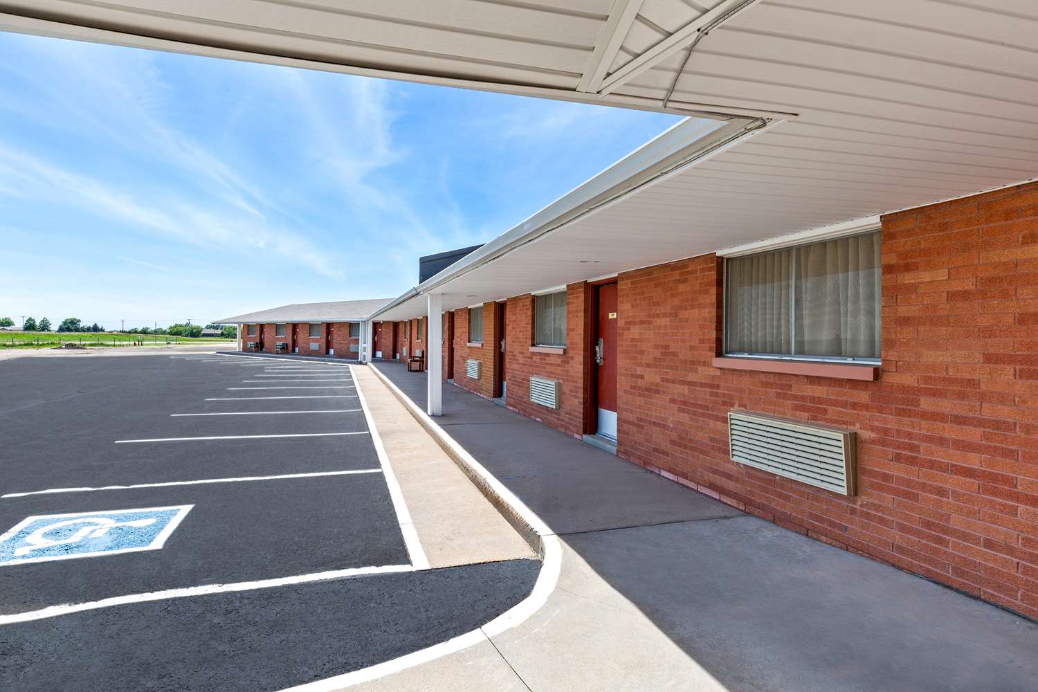 Americas Best Value Inn Belleville 32/34
