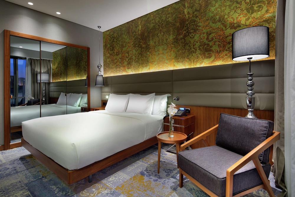 Doubletree By Hilton Istanbul Piyalepasa 21/82