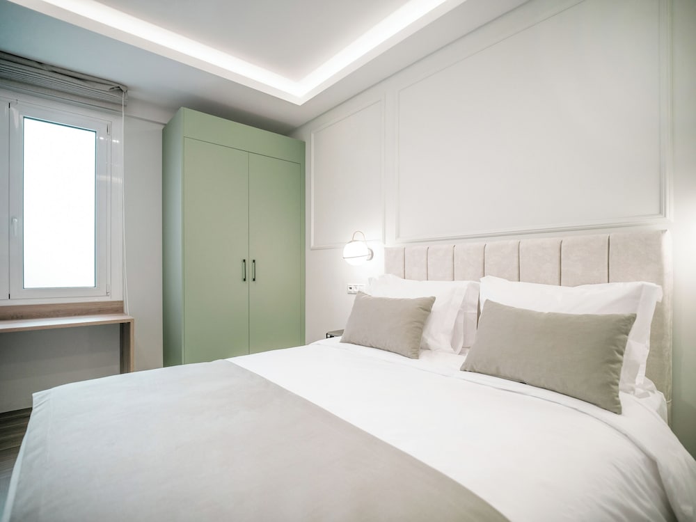Astikon Xenofontos Suites 12/50