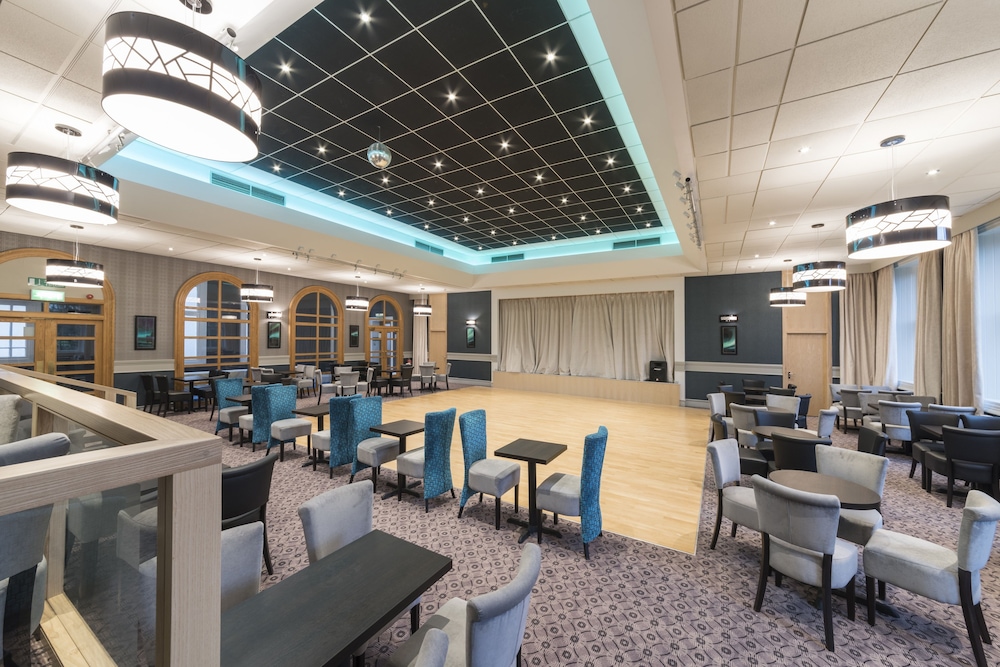 Waverley Castle Hotel 36/38