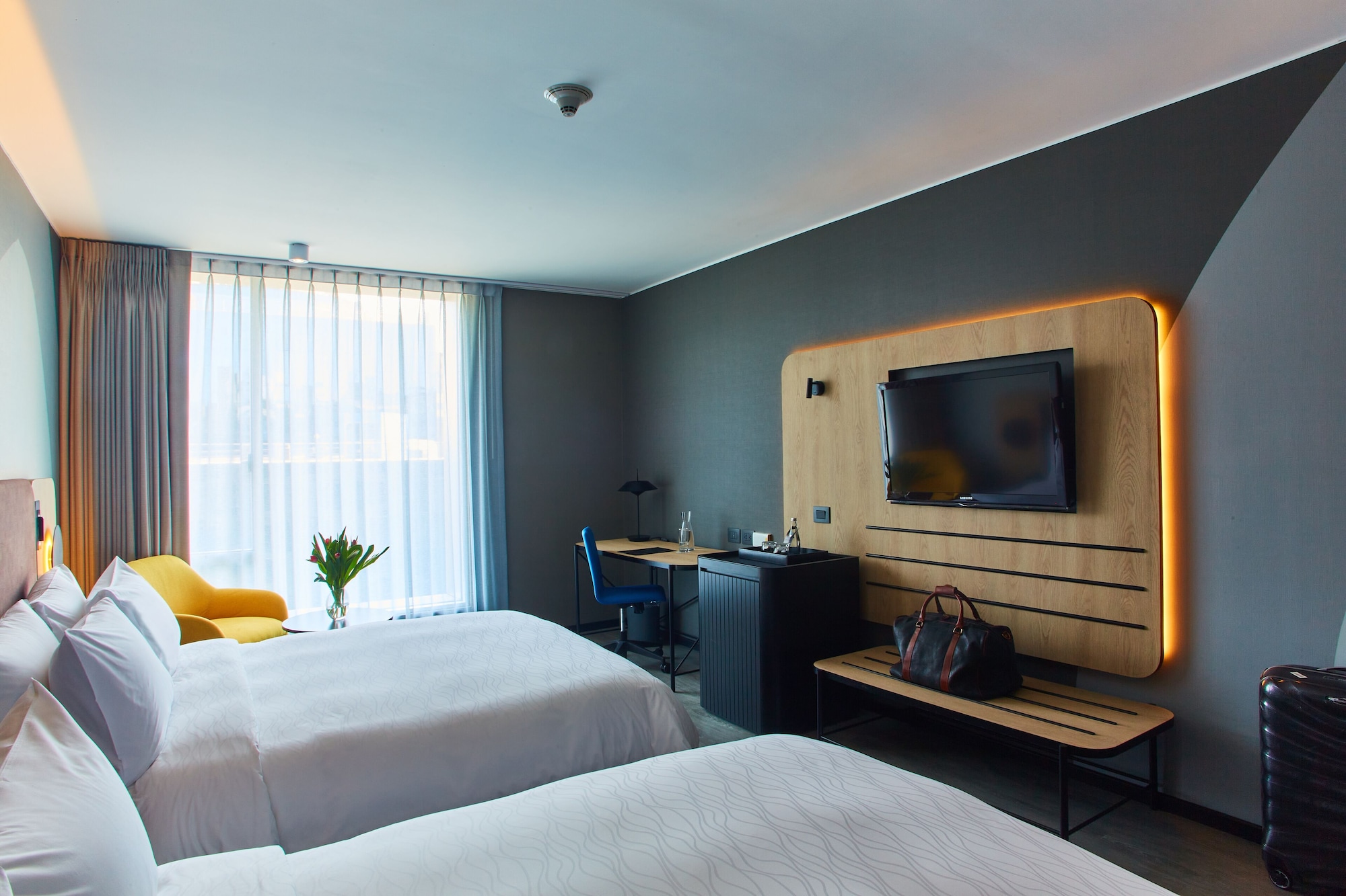 DELUXE, 2 QUEEN BEDS