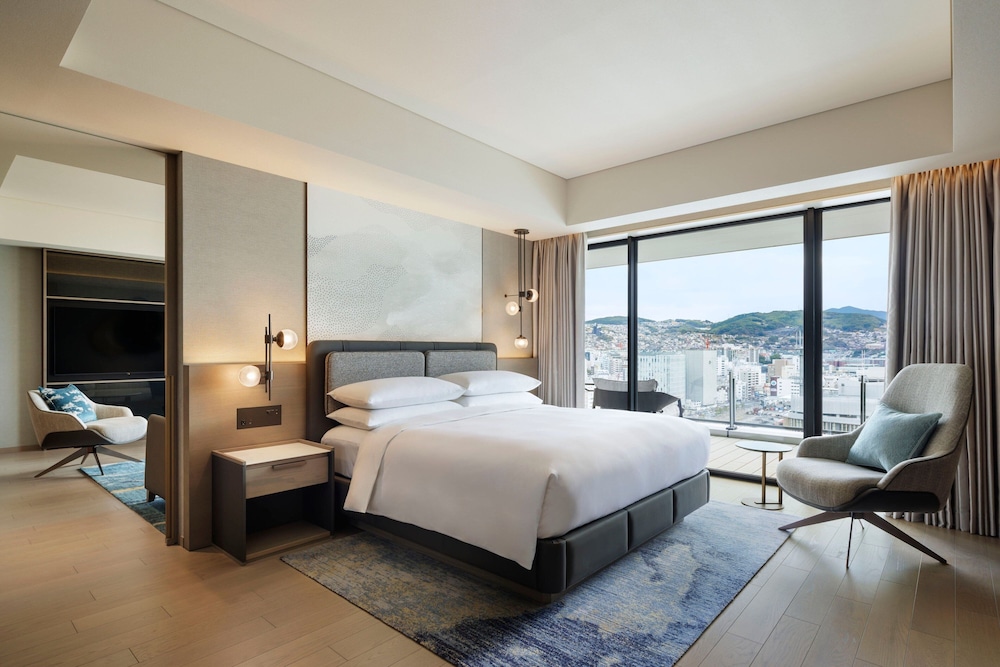 1 Bedroom, Club, Suite, Double Bed, Harbour View