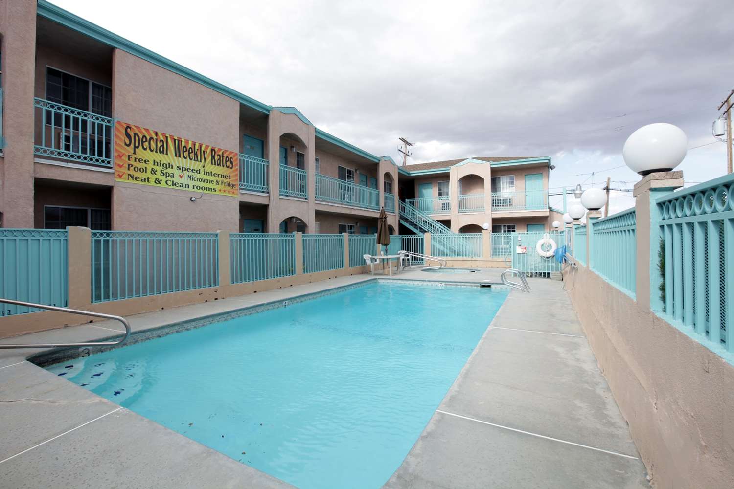 Aerospace Inn Mojave 9/9
