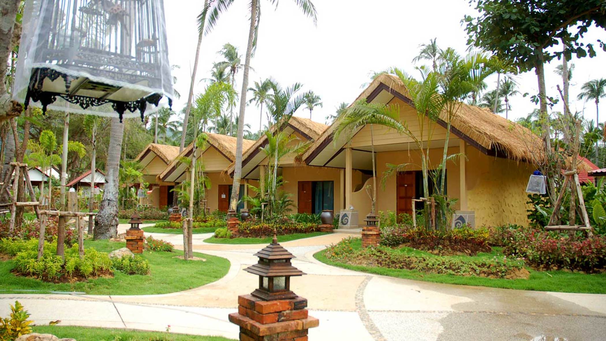 Hotel and Beach Bungalow at Lanta Resort 3/55