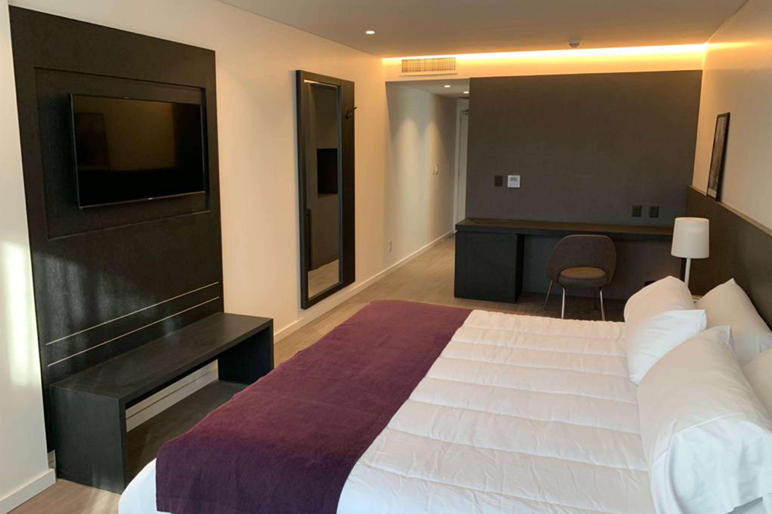غرفة بسرير كينج بإطلالة على المدينة، Dazzler by Wyndham La Plata 5/6