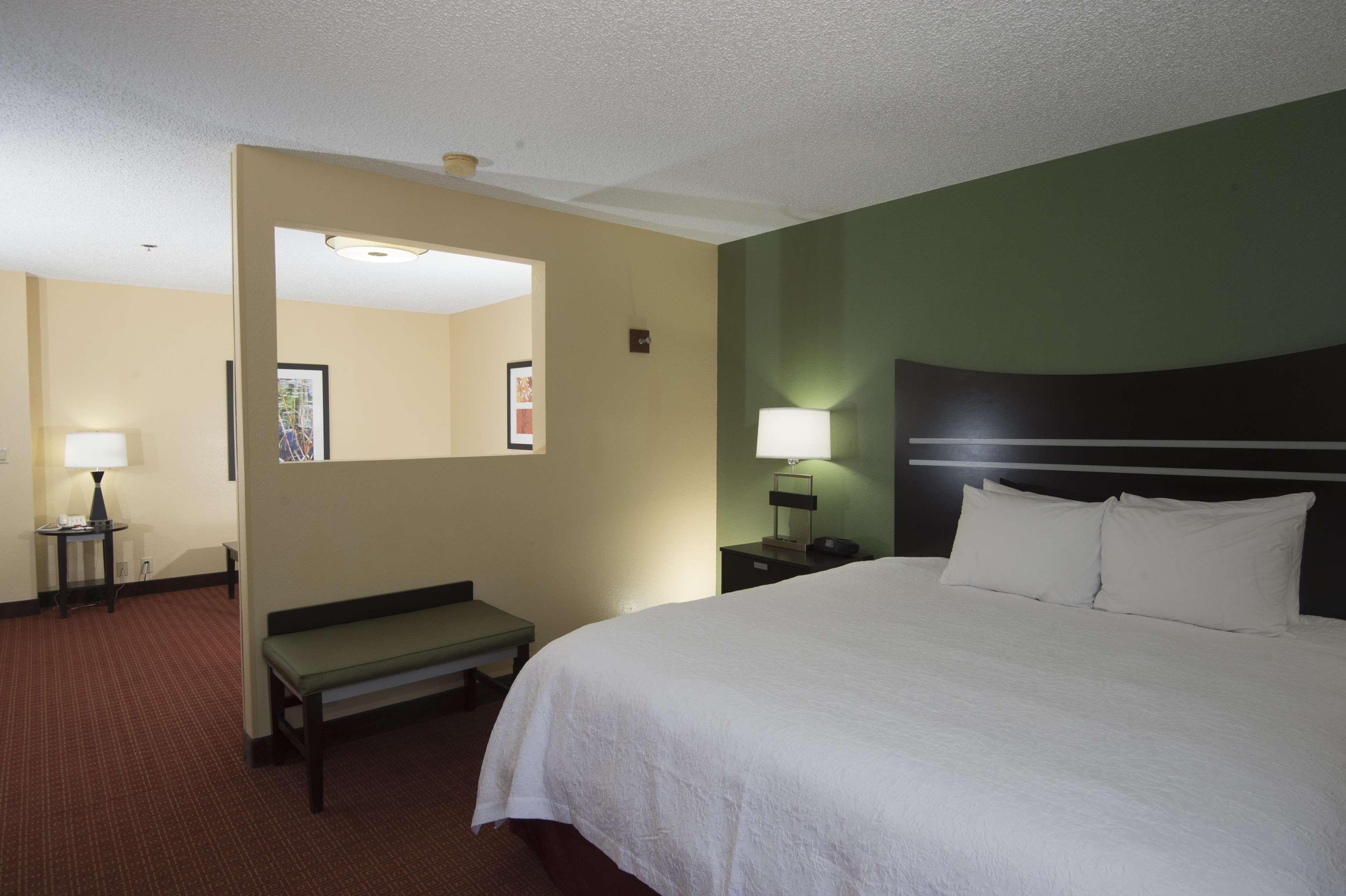 1 BEDROOM, SUITE, KING BED, JETTED TUB