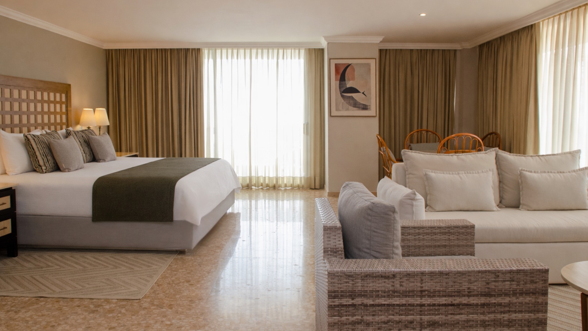 Junior Suite, King Bed, Ocean Front