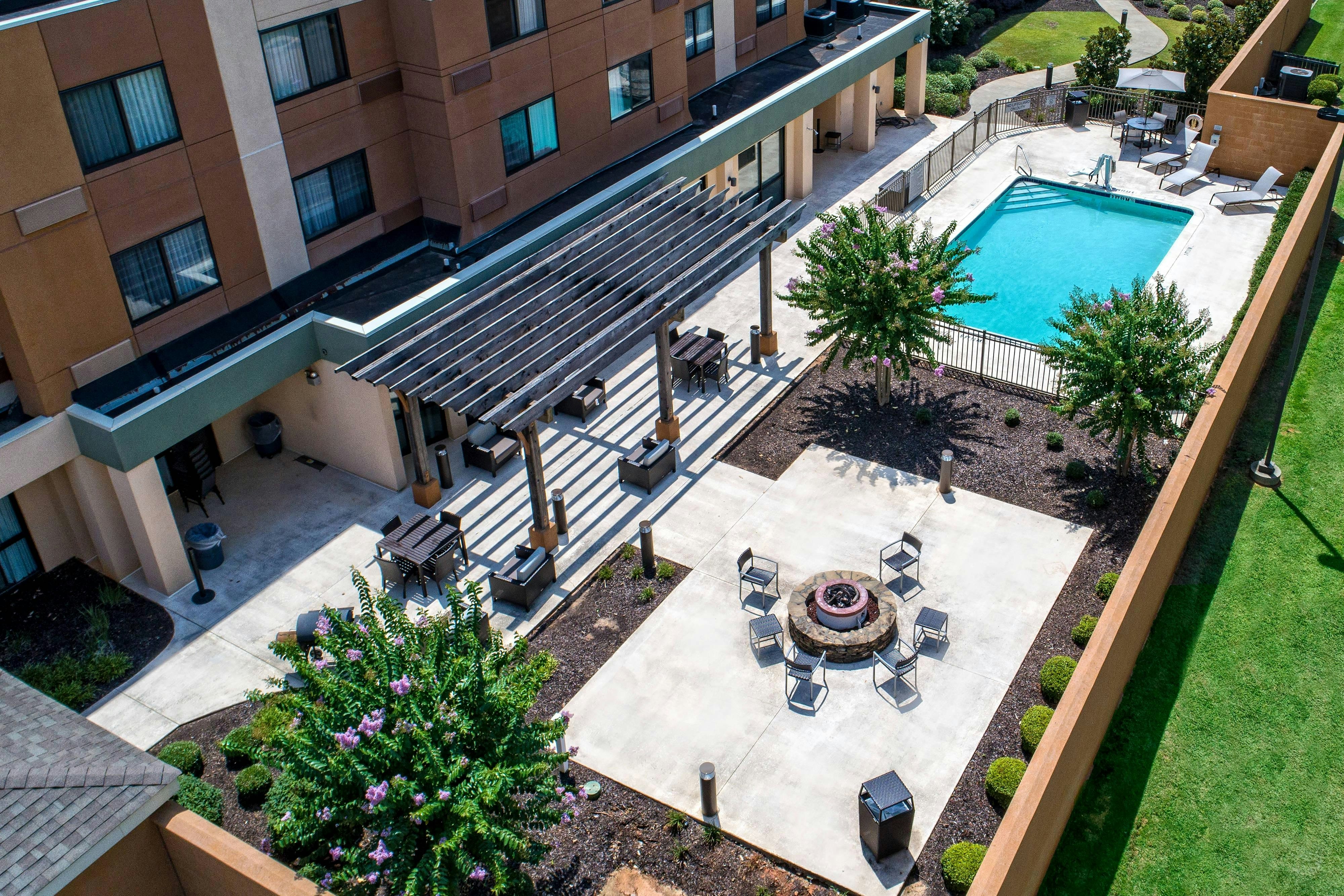 Courtyard by Marriott Troy 2/54