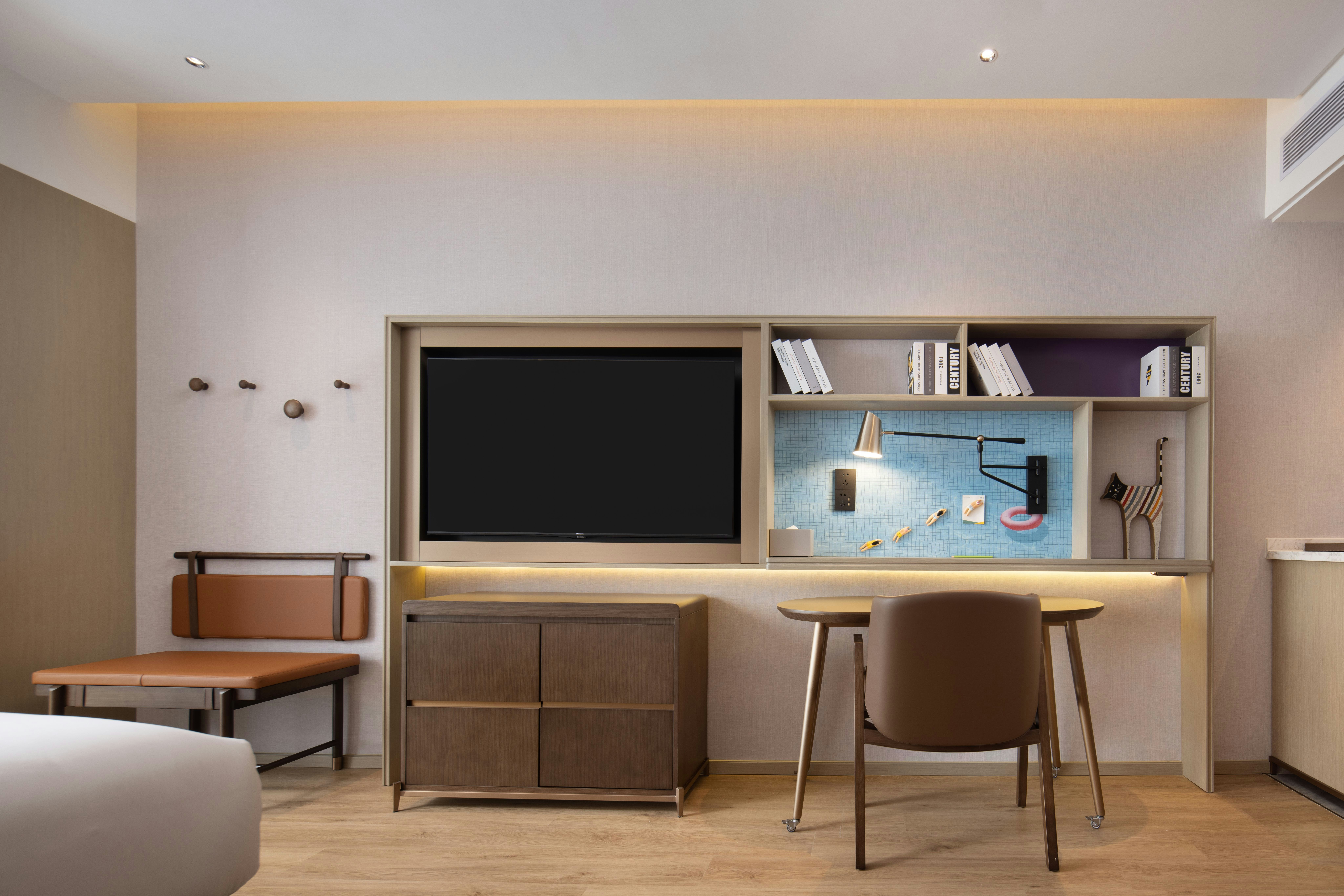 HOME2 SUITES BY HILTON Naning 41/43