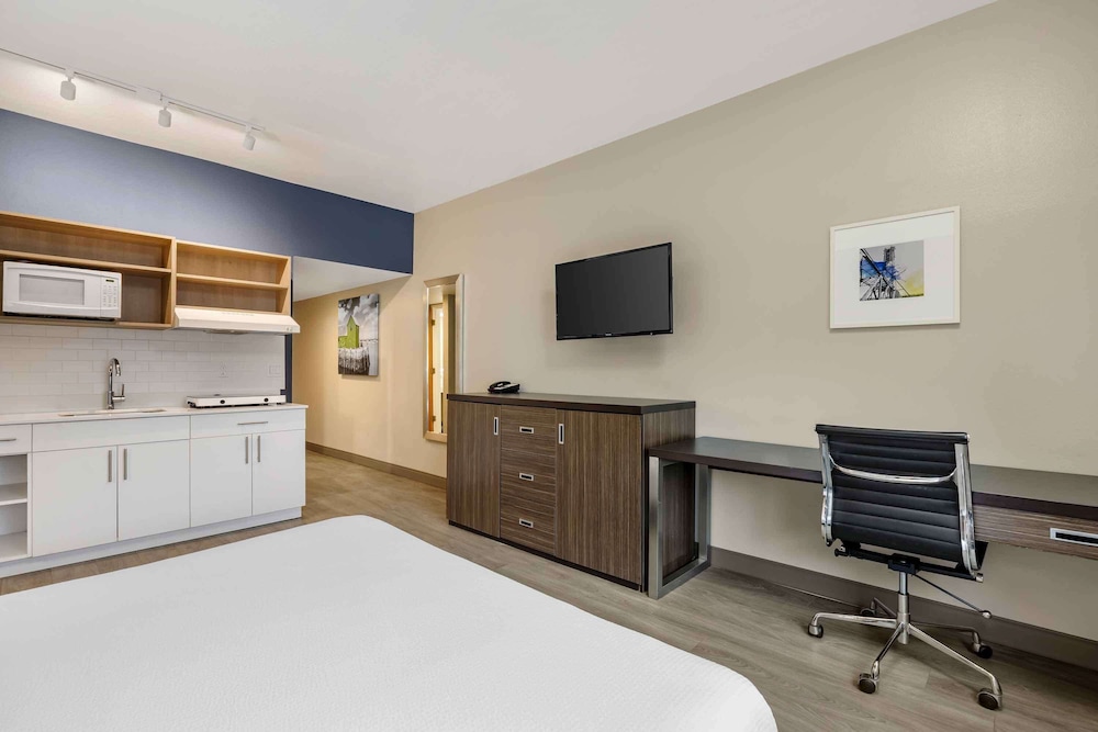 Extended Stay America Premier Suites - Portland - North 21/50