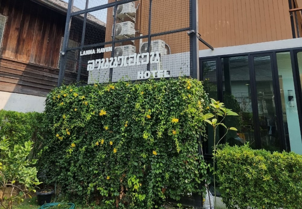 Lanna Haven Hotel 42/50