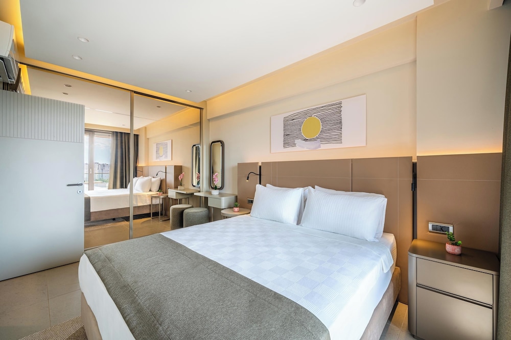 Casamax Suites 14/27