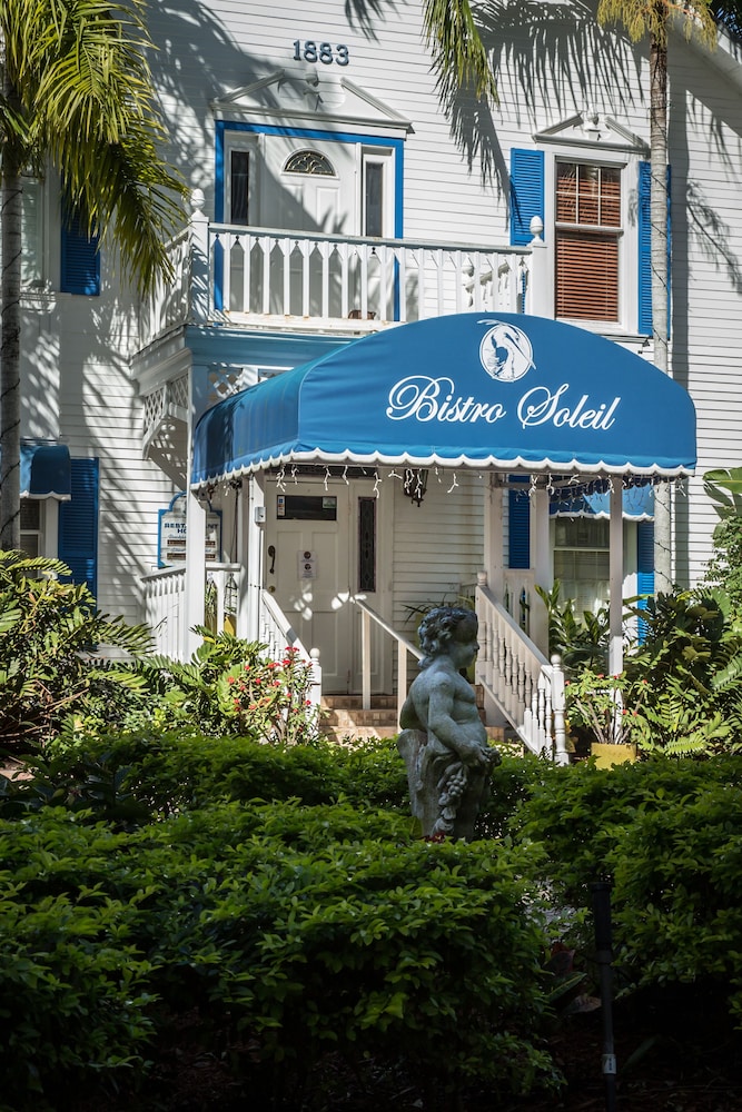 Olde Marco Island Inn And Suites 9/57
