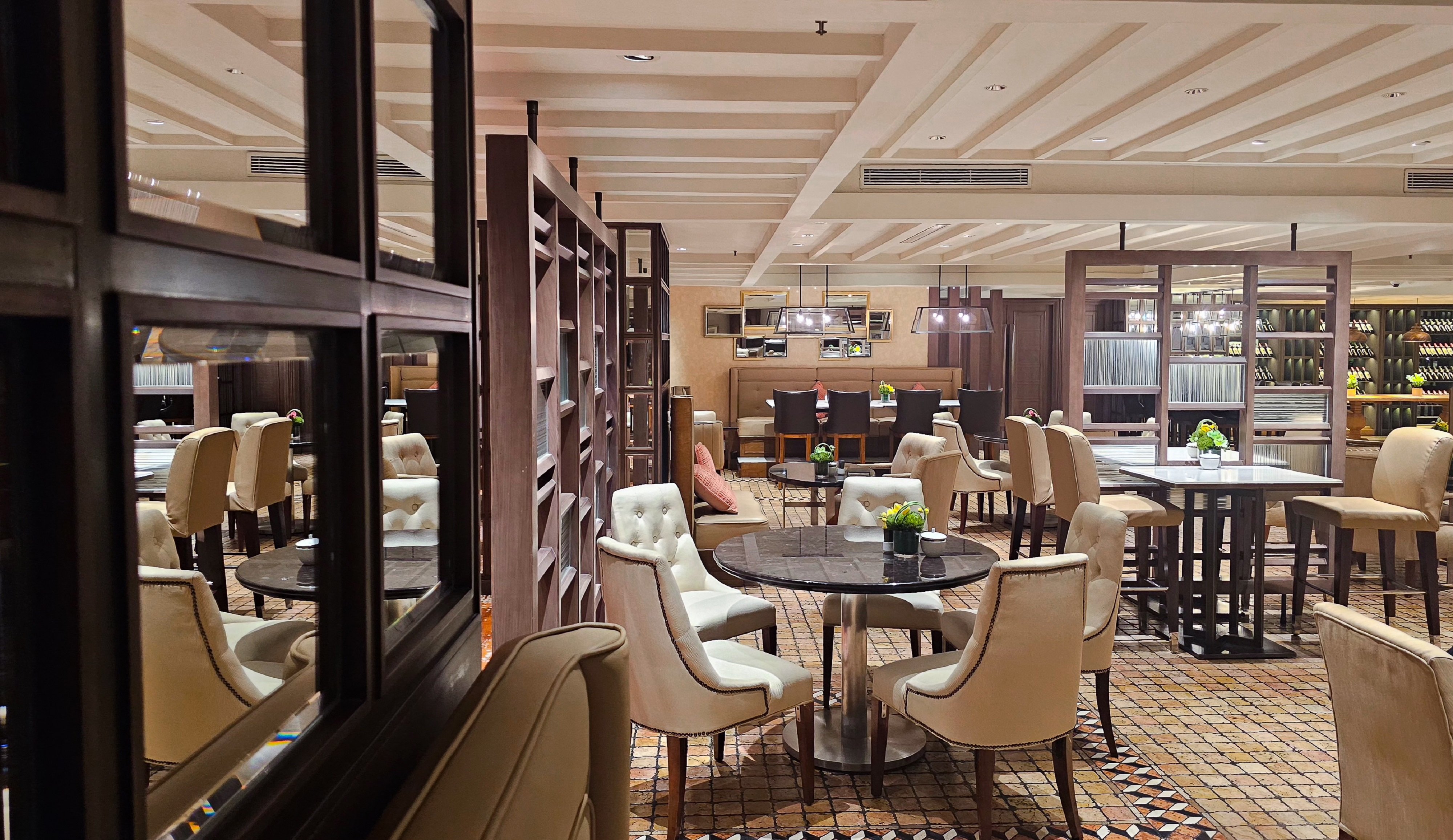 InterContinental Grand Stanford Hong Kong 54/73