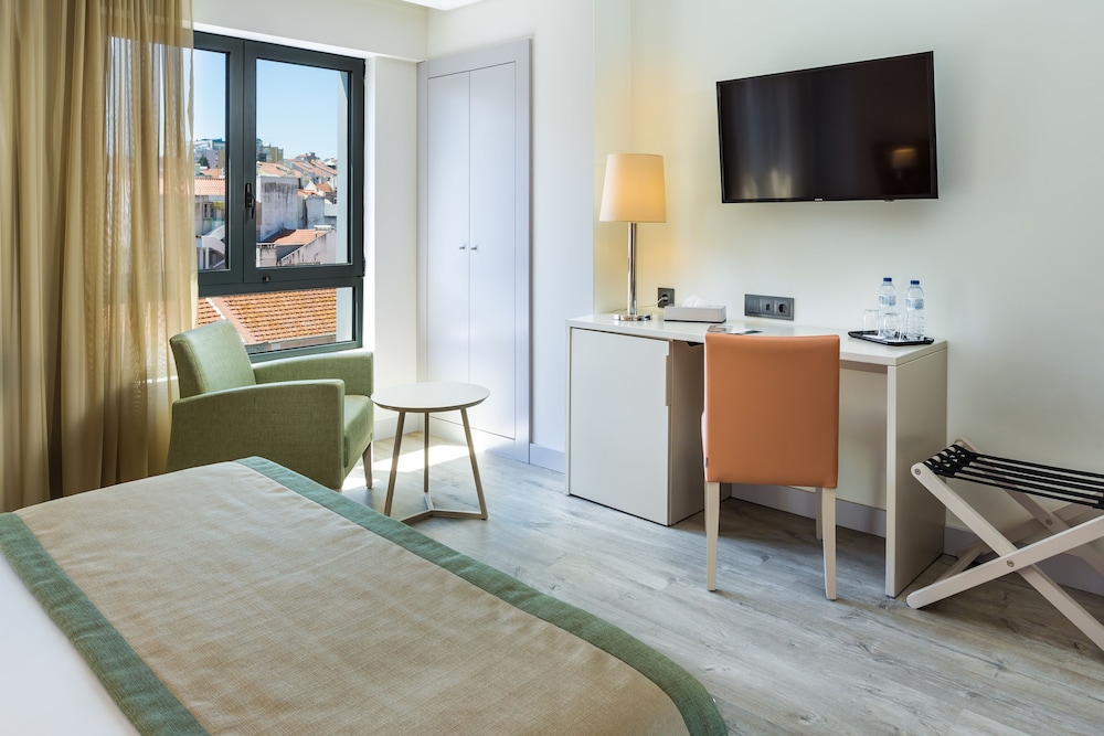 EMPIRE LISBON HOTEL 29/71