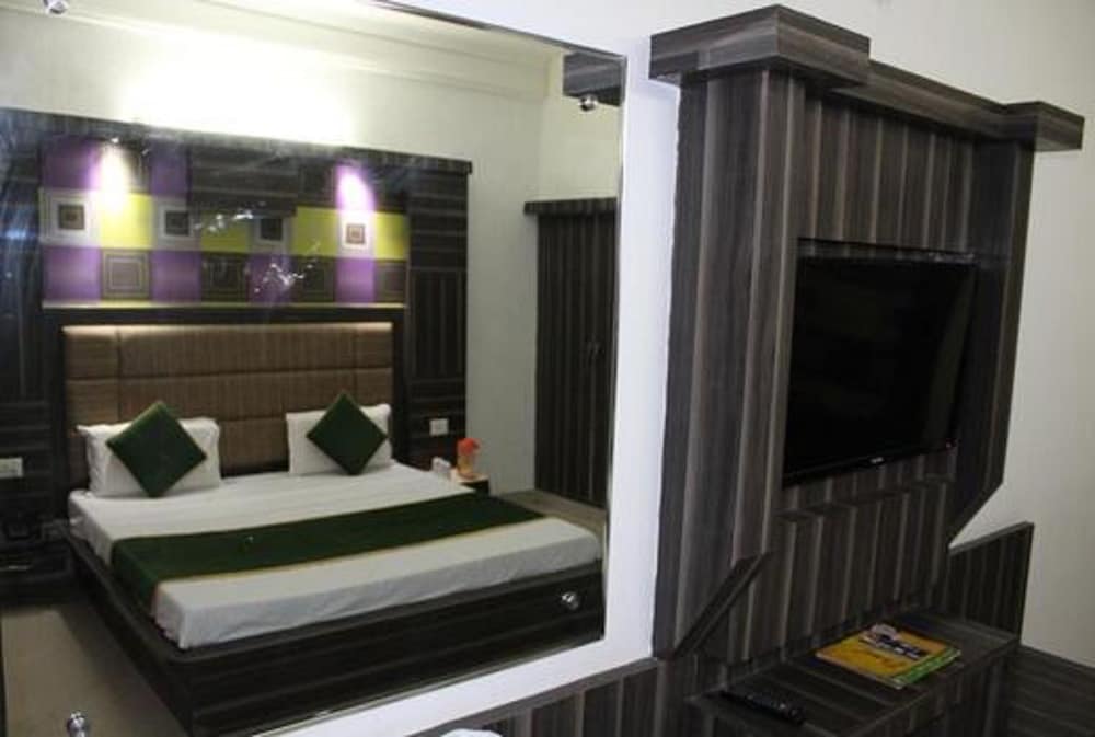 HOTEL BHAWANI INTERNATIONAL 24/45
