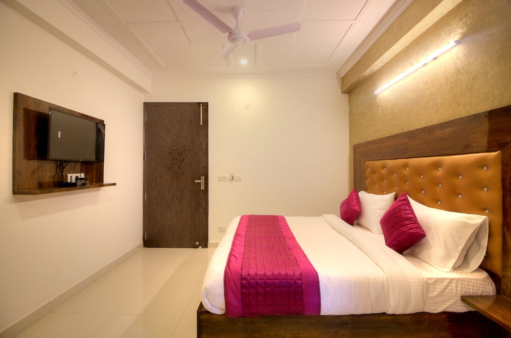 Hotel Ark Of Avalon 10/50