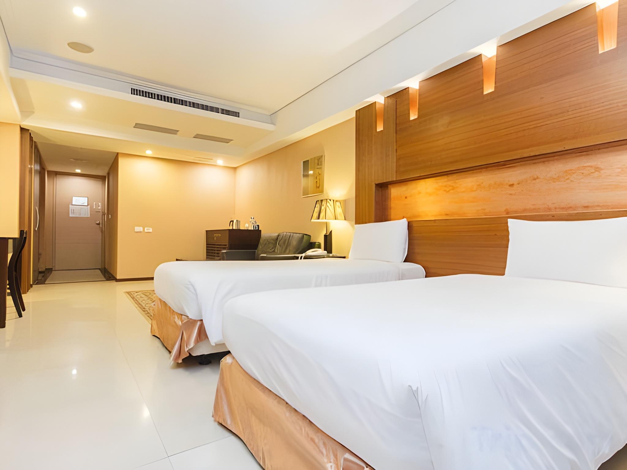 Exquisite, Double Bed